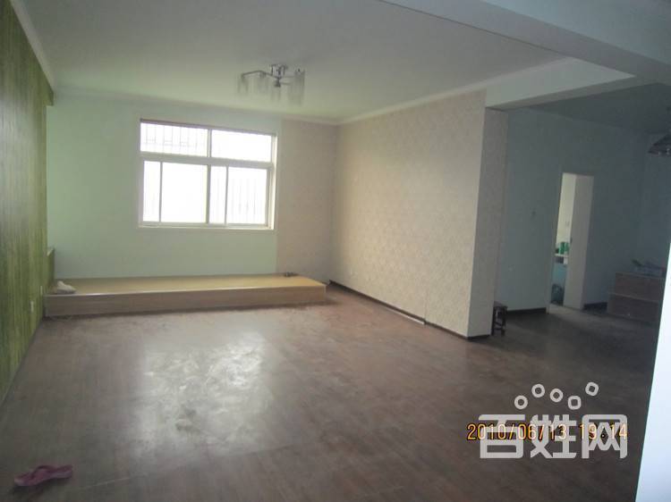 房子装修完油漆一直裂_装修油漆工序_简单装修没刷油漆后多久可以入住