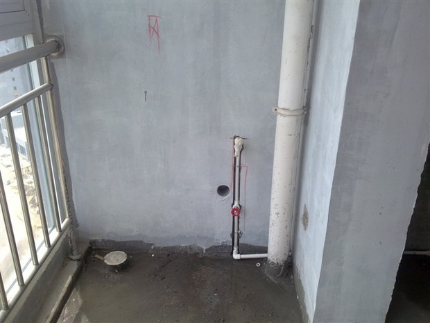 房屋外墙防水补漏_房屋装修时水管防水_在装修房屋时 工人师傅