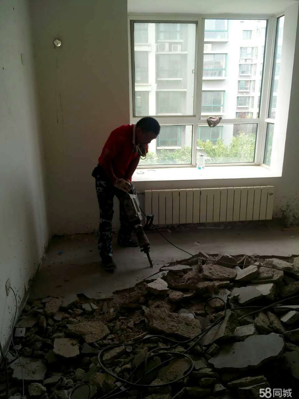 瓷砖地面清洁_新装修瓷砖地面入住前如何清洁_新装修的房子自己清洁
