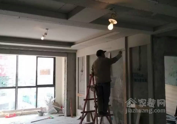 中午来月经,晚上可以同房吗_装修中午可以施工吗_如果中午做运动多久后可以吃饭