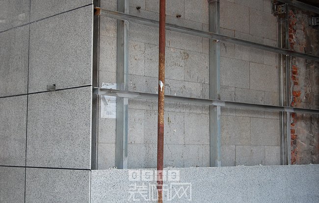石材内墙面装修施工技术_墙面石材湿贴施工工艺_内墙面铝塑板施工工艺