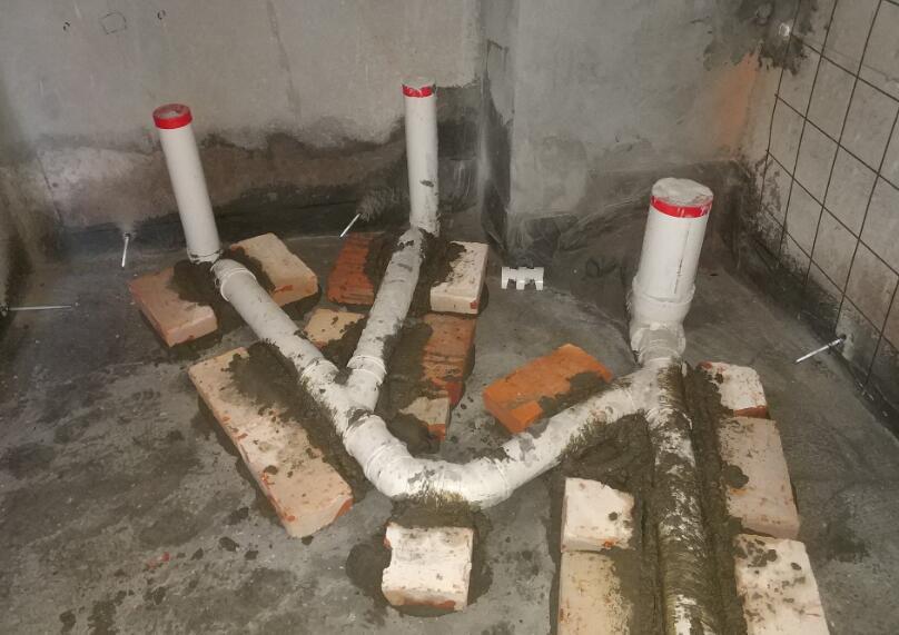 下沉式卫生间装修施工_某水封式地下储油洞库水幕系统施工系统测试及供水施工_酒店洗消间卫生管理制度范本