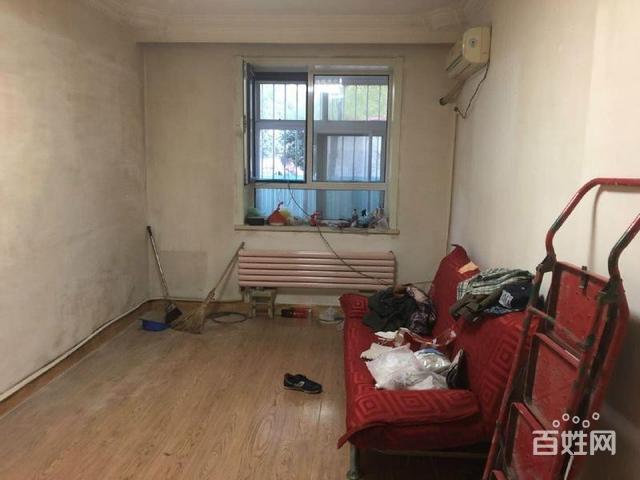 墙面装饰施工工艺_精装修是不是先施工墙面_壁纸墙面施工工艺