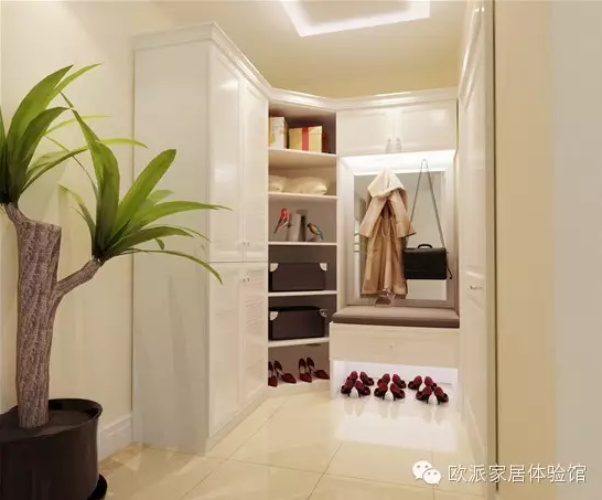 鞋柜挂衣架装修效果图
