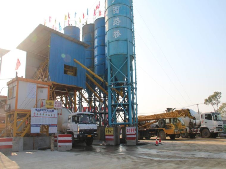 全套高速公路场地/路基/桥梁施工标准化范例照片，拿走不谢！