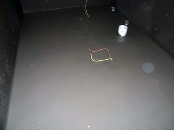 防水台鱼嘴高跟打胶_无胶式防水透气膜_装修打胶防水