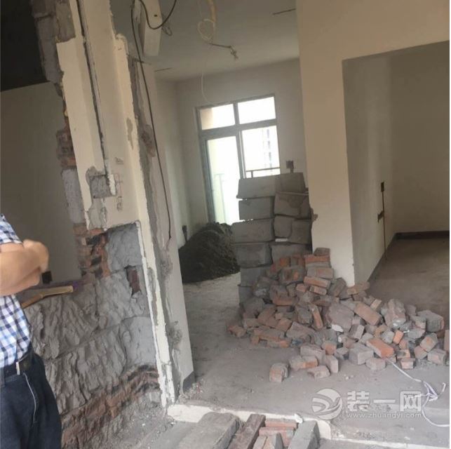房子装修好了再打空调洞_出租施工塔吊安装,拆缷费会计处理_装修时施工洞可以拆