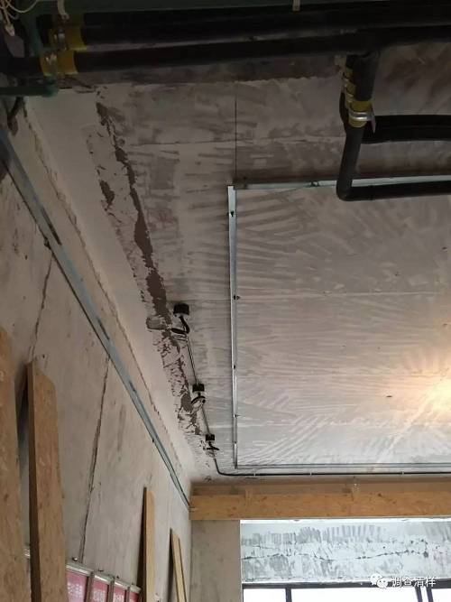 装修公司未按照约定材料施工_施工材料堆放_施工材料进场验收单