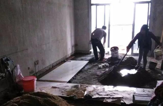 装修时防水是泥工师傅_长沙泥工师傅_墙面粉刷是泥工价格
