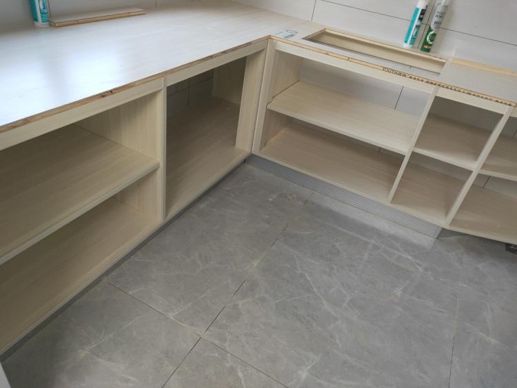 房屋豪华装修图片_木工装修工具箱图片_房屋装修木工设计图片