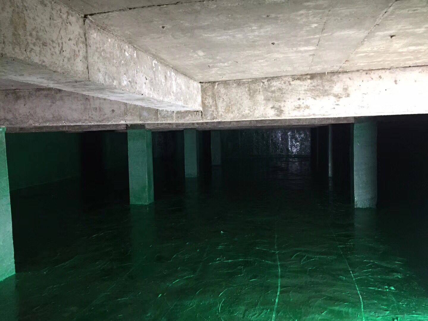 客厅防潮装修图片_什么板材防水防潮_1楼防潮防水装修