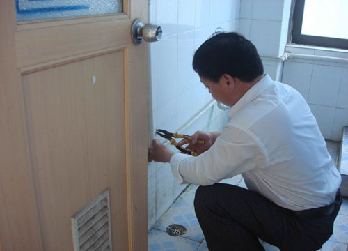 杭州装修水电工报价_衢州电工装修_浙江海宁装修泥工电工木工漆匠多少钱一平方呢?