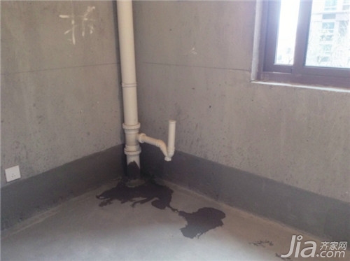 装修水管什么牌子好_装修如何包水管防水_水管凹槽防水处理