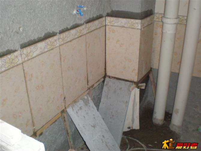 免砸砖卫生间防水补漏_装修贴砖和防水是一批人干的吗_厨卫免砸砖防水价格