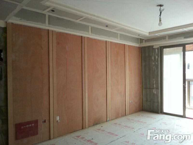 装修木工打底_南京装修木工招聘_大客厅木工装修图片