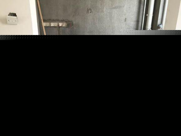 家庭装修拆改墙面需要注意什么_家庭欧式装修选择复合地板有几个注意要点_家庭墙面装饰画