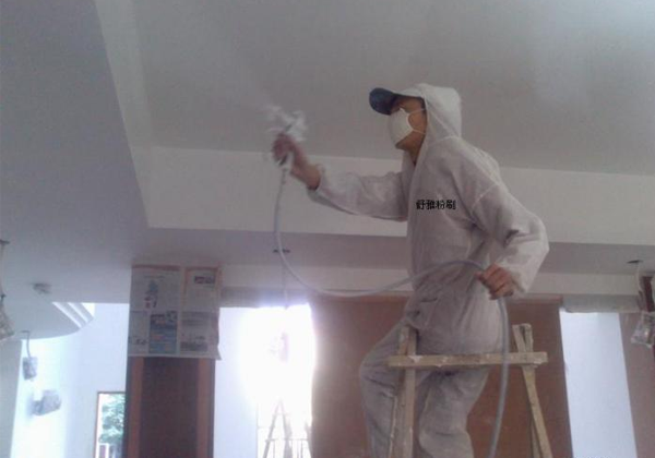 室外墙面漆一般用的油漆有哪些颜色_装修里油漆工一般刷几遍墙_墙油漆工序