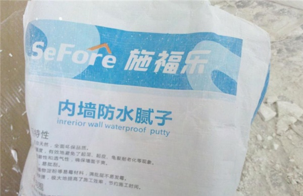 瓷砖上刮什么腻子_装修时防水腻子膏用刮下来吗_墙面刮完腻子有裂缝