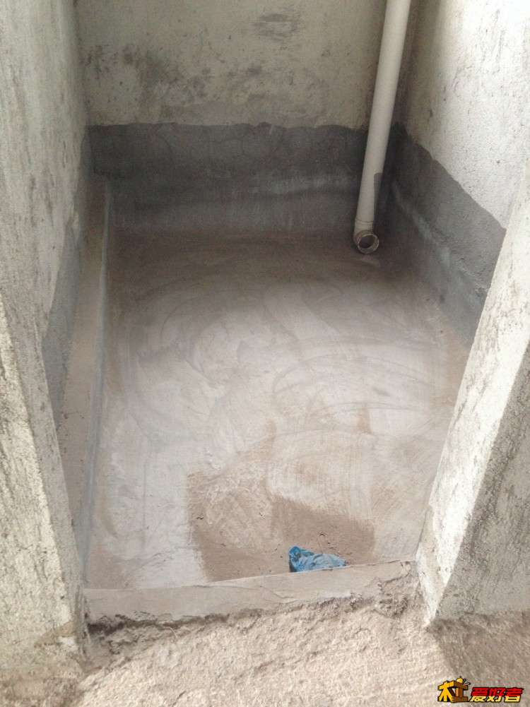 装修卫生间用坐式还是蹲式马桶_装修后蹲便器上有防水涂料_卷材防水 涂料防水