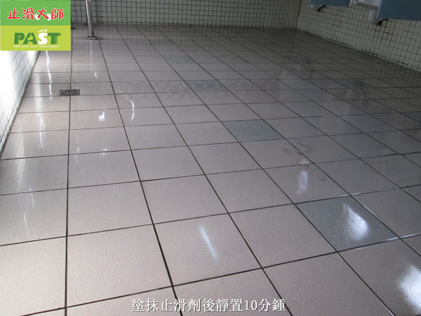地面装修_卫生间磁砖装修效果图_地面磁砖装修细部预算