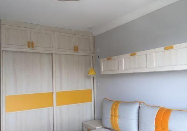 定制家具什么牌子好_家里装修定制家具好还是木工好_定制家具装修效果图