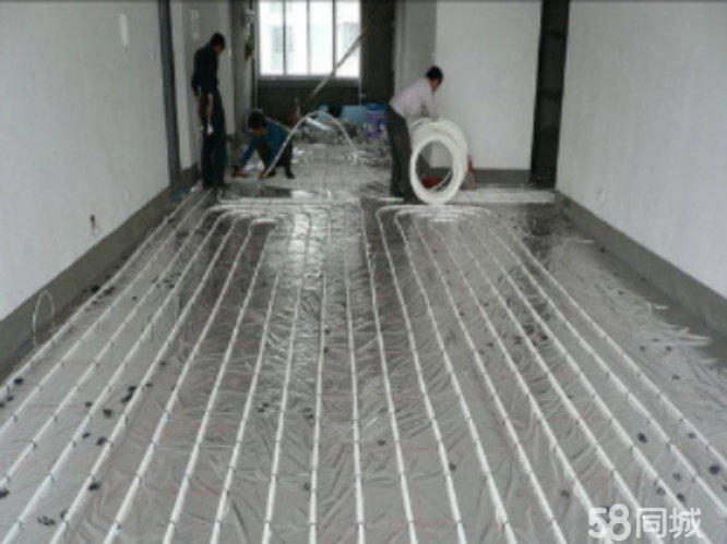 地板装修一平需要多少踢脚线_装修水电地暖地板需要多少钱_地暖地板