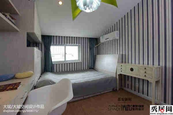 斜面阁楼卧室墙面怎么装修设计 斜顶阁楼卧室贴墙纸图片
