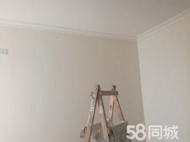 装修先用到油漆还是腻子_免钉胶用腻子墙面行吗_装修油漆工序