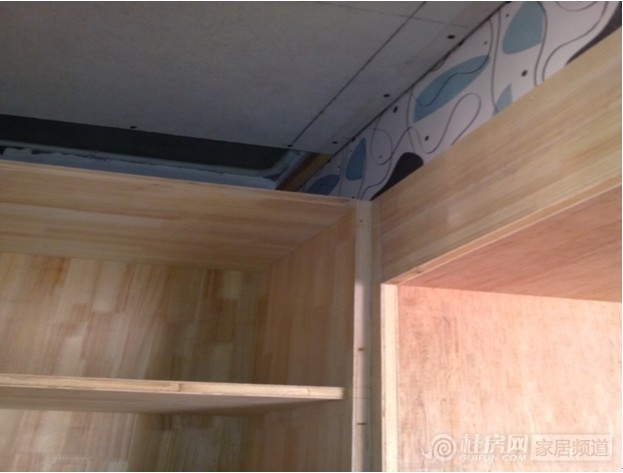 木工板材贴皮机_装修先木工还是贴瓷砖_贴木纹瓷砖价格