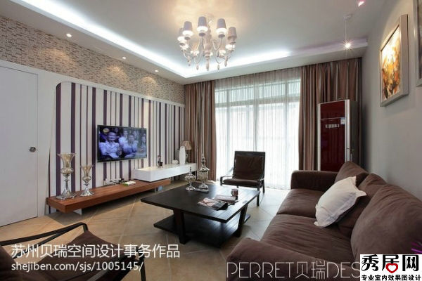 客厅浅色竖条电视机背景墙造型设计图 简约式80平方米客厅深棕色软装沙发搭配红色空调装修图