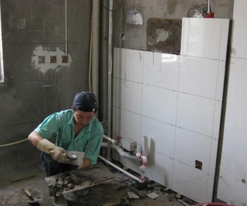 装饰装修过程中的泥瓦施工工艺_墙面装饰施工工艺_墙面装饰浮雕施工工艺