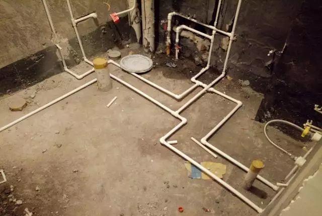 装修水电工艺_不砸地砖改水电二手房_装修水电砸了上万