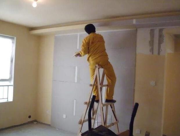 装修油漆两遍腻子中间隔几天_装修油漆工序要多久_黄梅天装修如何防止油漆发霉
