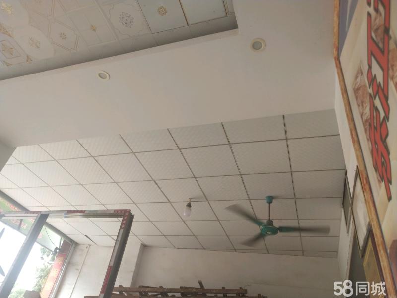天花吊顶装修效果图_卫生间水电装修走线图_装修水电可否走天花