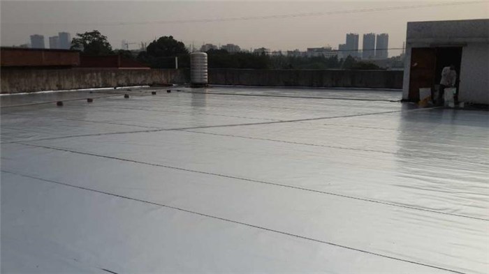 屋顶缝防水补漏材料_屋顶装修防水材料选择_屋顶防水隔热涂料